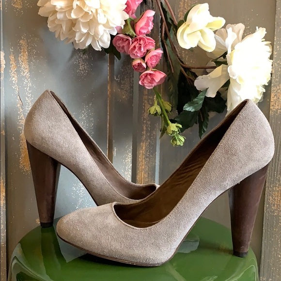 Cole Haan Grey Suede Wood Heels๐บ - Picture 3 of 12
